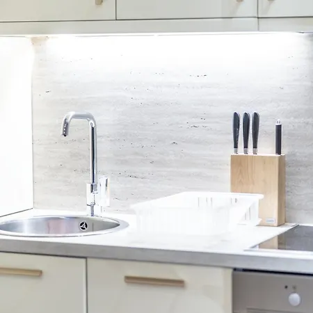 Apartment Skyline Sunset & View - Modern 1br *