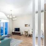 Modern 1Br Skyline City View - Central Tirana Апартаменты Тирана