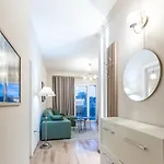 Modern 1Br Skyline City View - Central Tirana Tiran