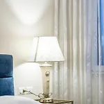 Modern 1Br Skyline City View - Central Tirana *