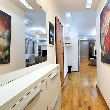 Skyline Sunset & View - Modern 1br Apartamento Tirana