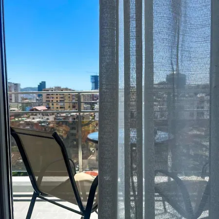 Apartamento Skyline Sunset & View - Modern 1br Tirana