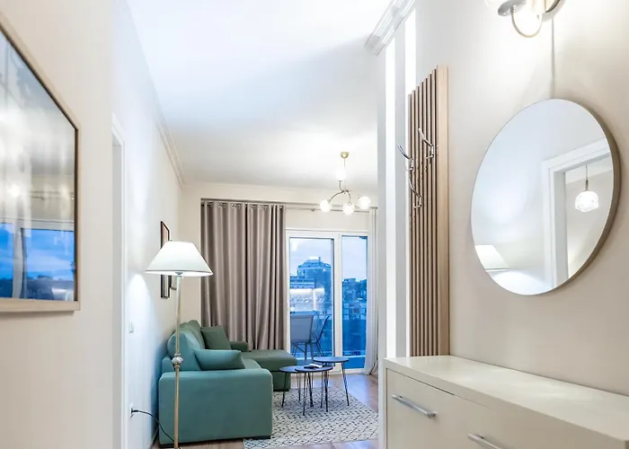 Modern 1Br Skyline City View - Central Tirana Tirana