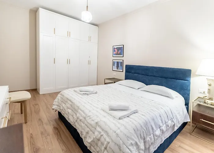 Modern 1Br Skyline City View - Central Tirana Apartment Tirana